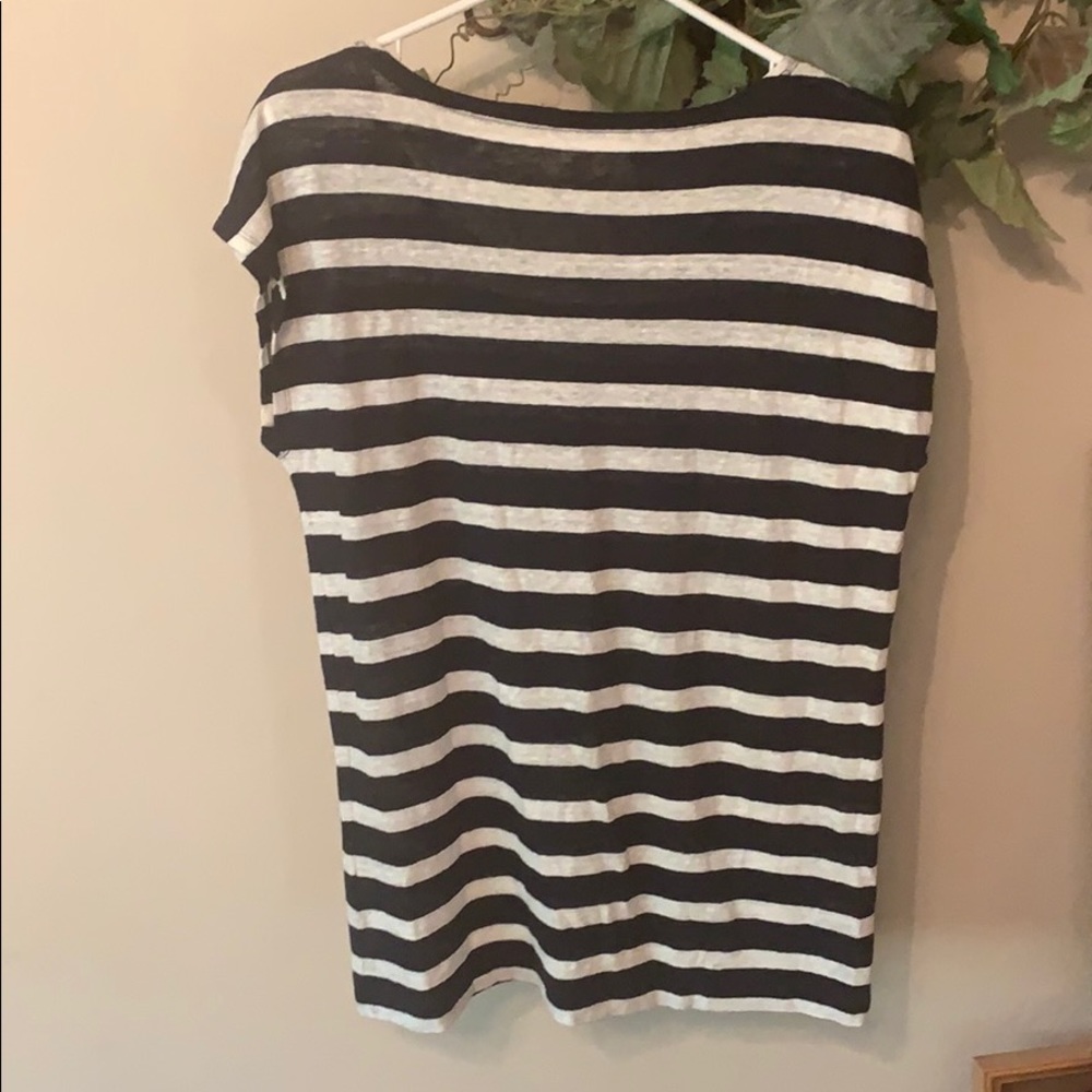 ✅ 5/$20 pick! JCrew Top - Picture 2 of 4